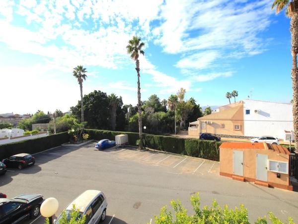 Piso en avenida Robleda