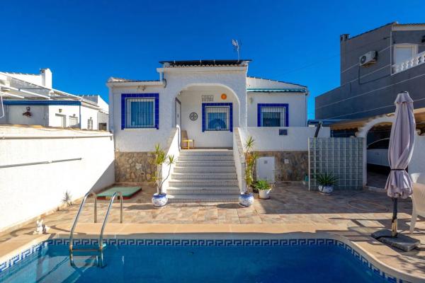 Chalet en calle Sádaba s/n