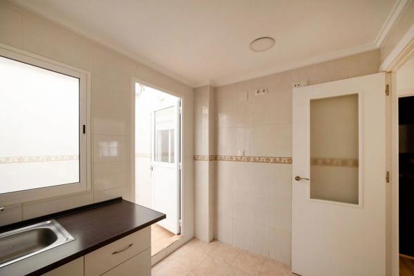 Chalet pareado en calle Rafael Molina Lagartijo