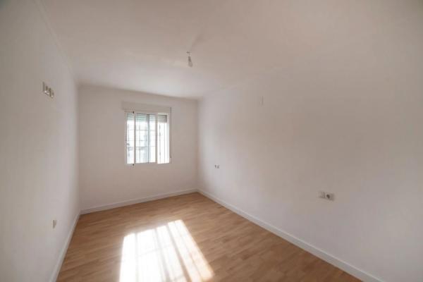 Chalet pareado en calle Rafael Molina Lagartijo