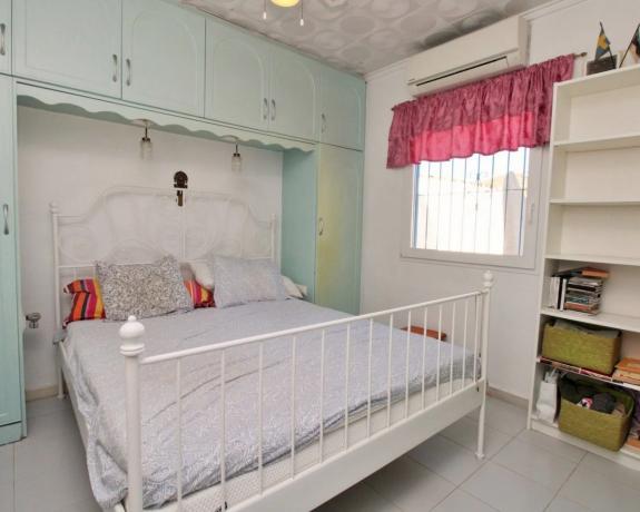 Casa independiente en calle Ravel s/n