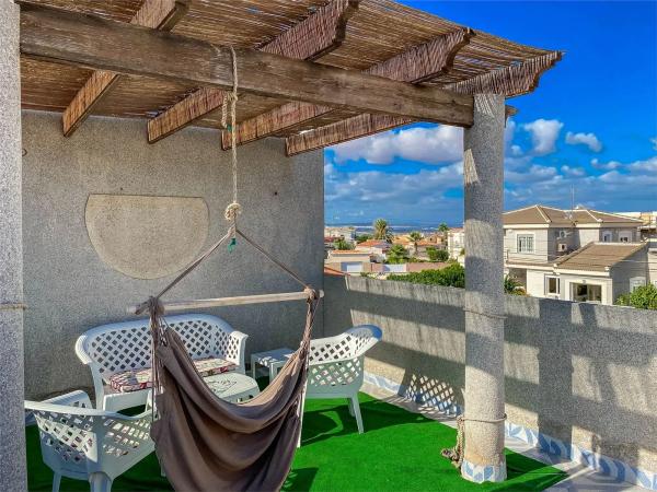 Casa independiente en calle James Ensor