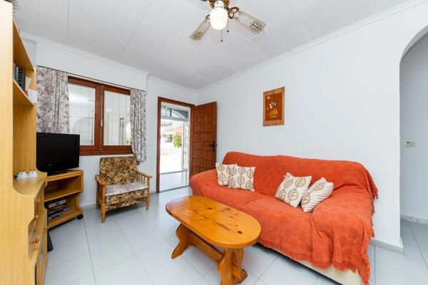 Chalet pareado en Pz Marchena, 10