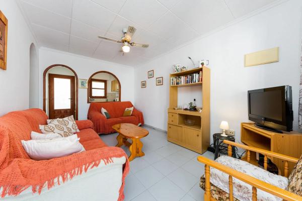 Chalet pareado en Pz Marchena, 10