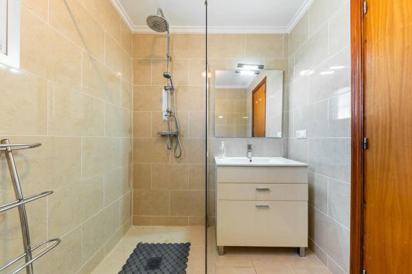 Chalet pareado en Pz Marchena, 10