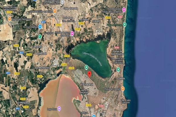 Chalet pareado en calle Mozart