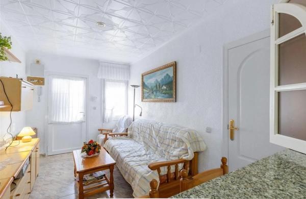 Chalet adosado en calle Luna