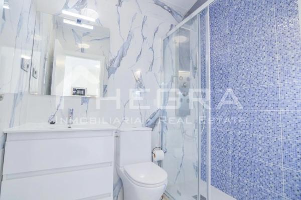 Chalet adosado en paseo de la Castellana, 14