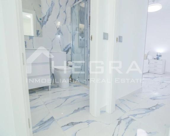 Chalet adosado en paseo de la Castellana, 14