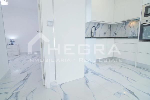 Chalet adosado en paseo de la Castellana, 14