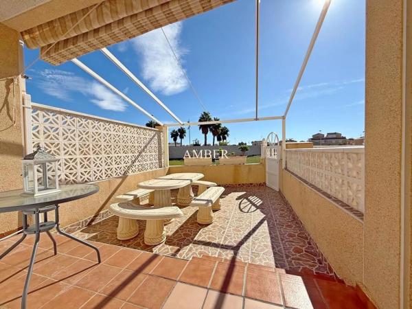 Chalet adosado en Ur Hondo El, 3