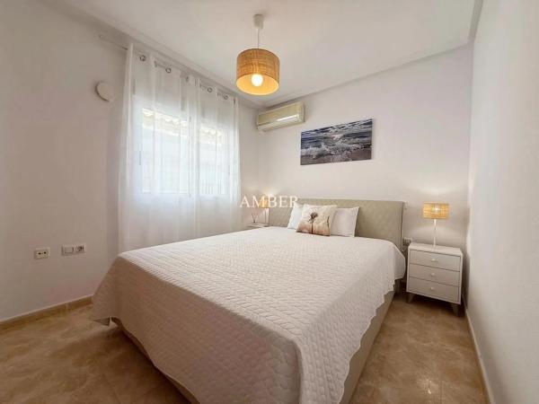 Chalet adosado en Ur Hondo El, 3