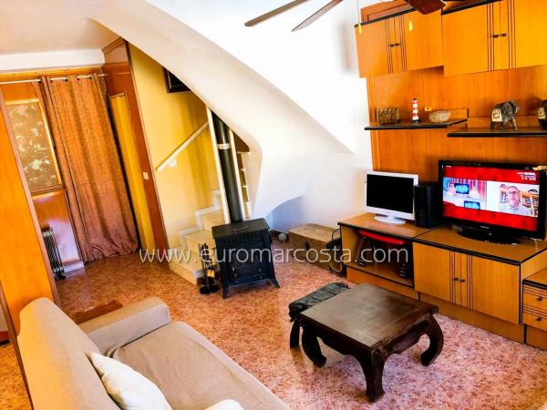 Chalet pareado en calle Paloma