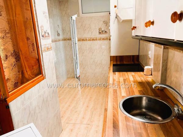 Chalet pareado en calle Paloma