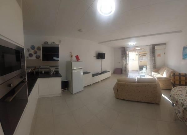 Chalet adosado en calle Liszt, 364