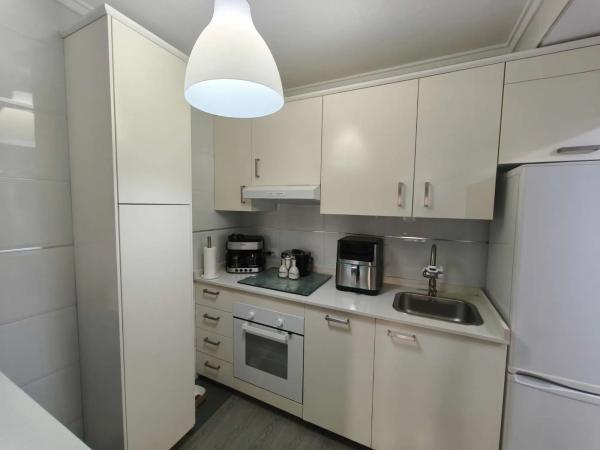 Chalet adosado en calle Salvador Dalí