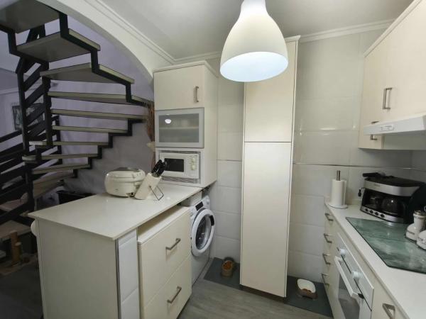 Chalet adosado en calle Salvador Dalí