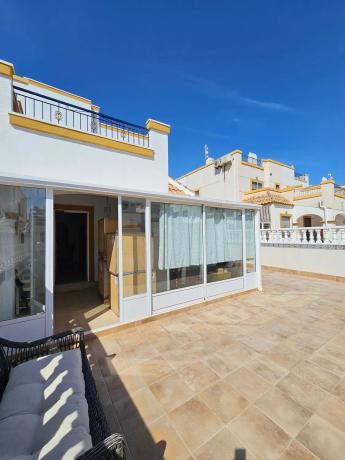 Chalet pareado en calle Pilar Lorengar s/n