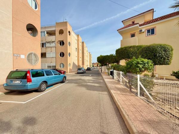 Piso en avenida Robleda