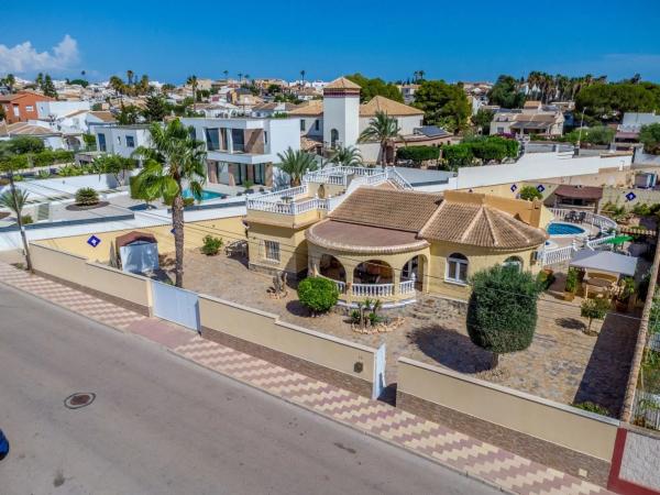 Chalet en calle Ravel s/n