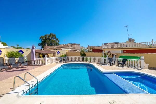 Chalet en calle Ravel s/n