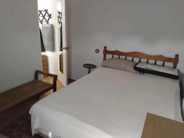 Chalet pareado en calle Saeta, 199