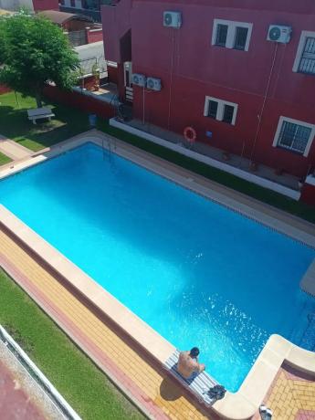 Chalet pareado en calle Laguna