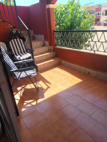 Chalet pareado en calle Laguna