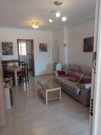 Chalet pareado en calle Laguna