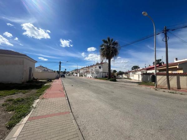 Chalet adosado en calle Manuel Rodríguez Manolete