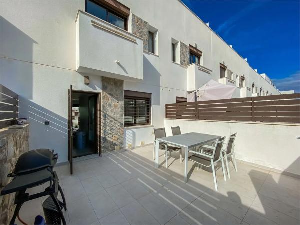 Chalet adosado en avenida Ramón del Valle Inclán - Torreta