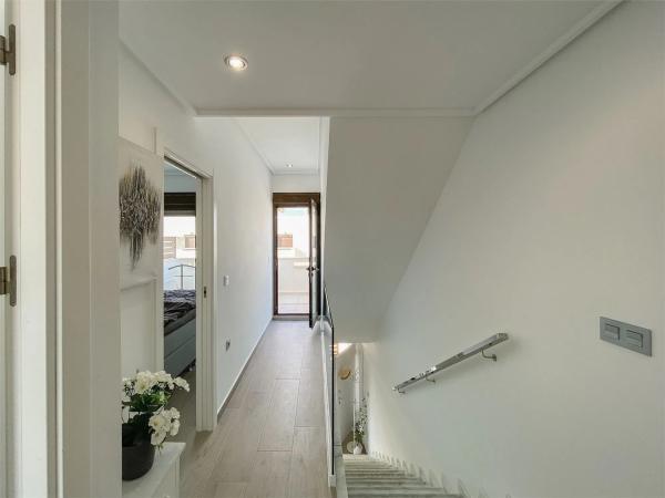 Chalet adosado en avenida Ramón del Valle Inclán - Torreta