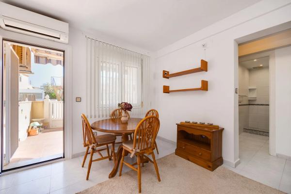 Chalet adosado en calle Antonio Conesa Morales