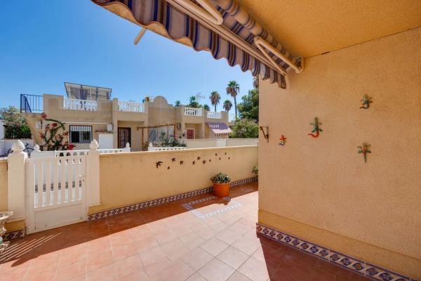 Chalet adosado en calle Antonio Conesa Morales