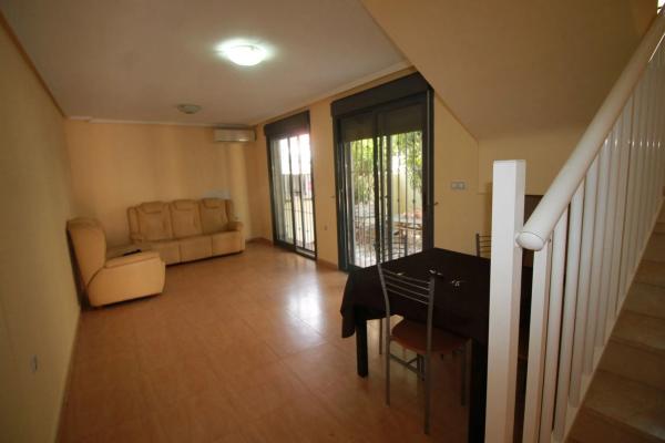 Chalet pareado en calle Cecilio Gallego Alamis