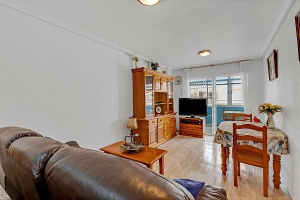 Piso en avenida Robleda, 18