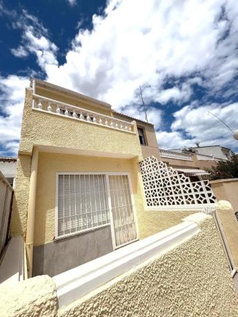 Casa independiente en avenida de Europa