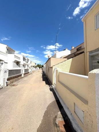 Casa independiente en avenida de Europa