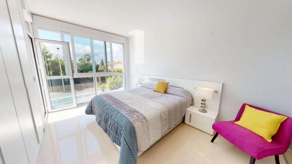 Casa independiente en avenida Ramón del Valle Inclán - Torreta, 8