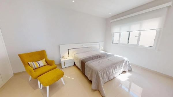 Casa independiente en avenida Ramón del Valle Inclán - Torreta, 8