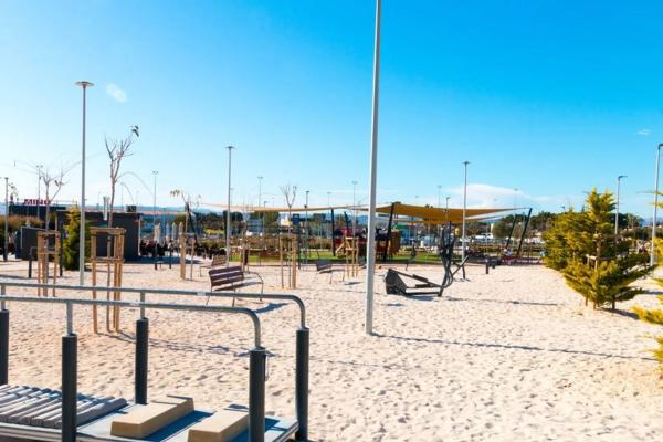 Chalet adosado en puerta Bonita