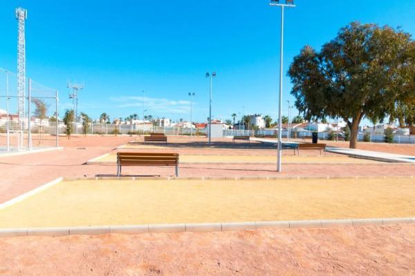 Chalet adosado en puerta Bonita