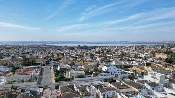 Chalet en Barrio La Siesta - El Salado - Torreta