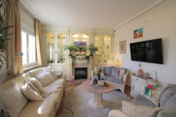 Chalet en Barrio Los Balcones - Los Altos del Edén