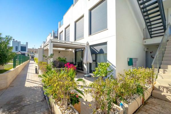 Piso en Barrio Los Balcones - Los Altos del Edén