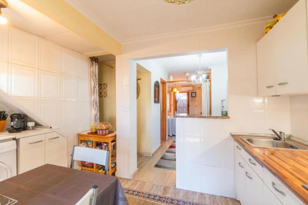 Chalet adosado en calle la Sagra s/n