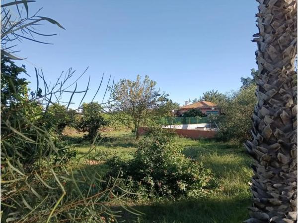 Casa independiente en calle Ucrania, 1