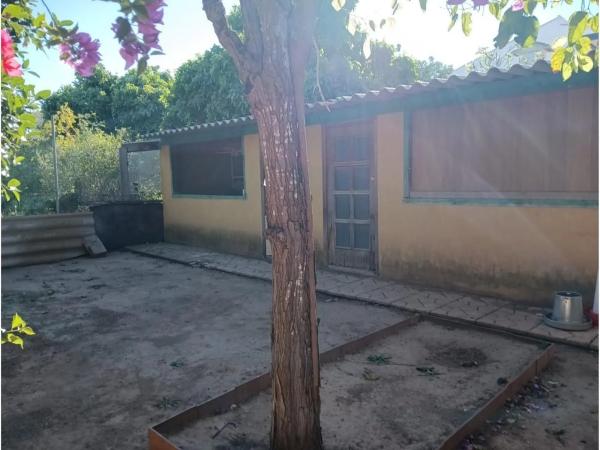 Casa independiente en calle Ucrania, 1