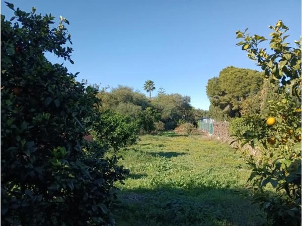 Casa independiente en calle Ucrania, 1