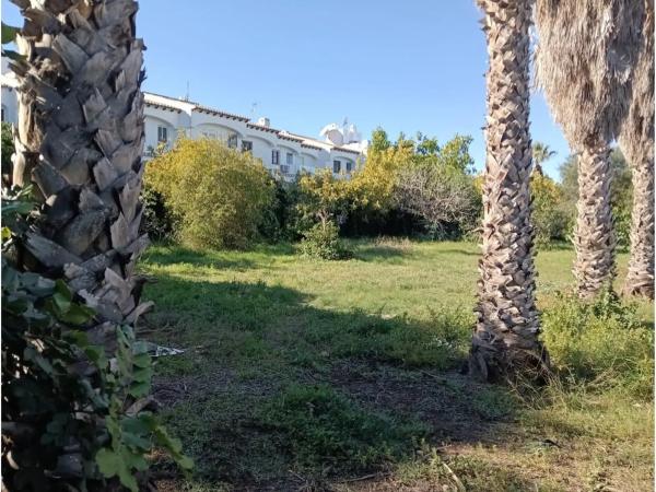 Casa independiente en calle Ucrania, 1